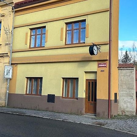 Abc Apartment Unhošť Exterior foto